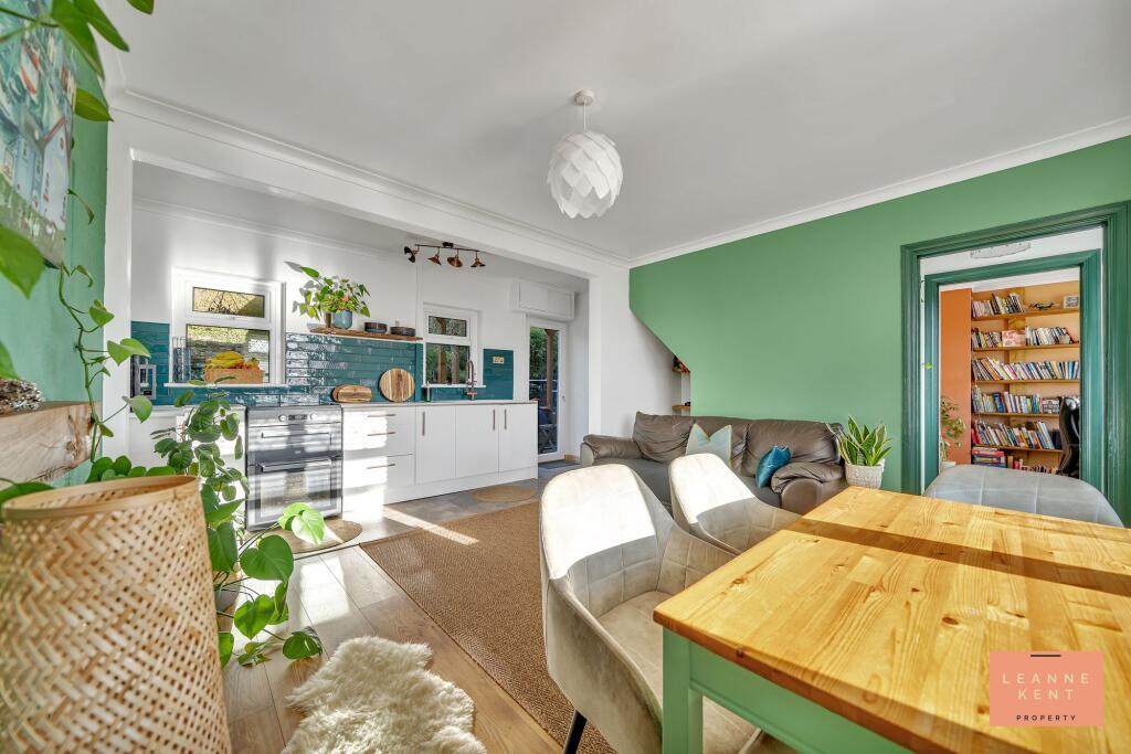 Kitchen Diner/Family Room