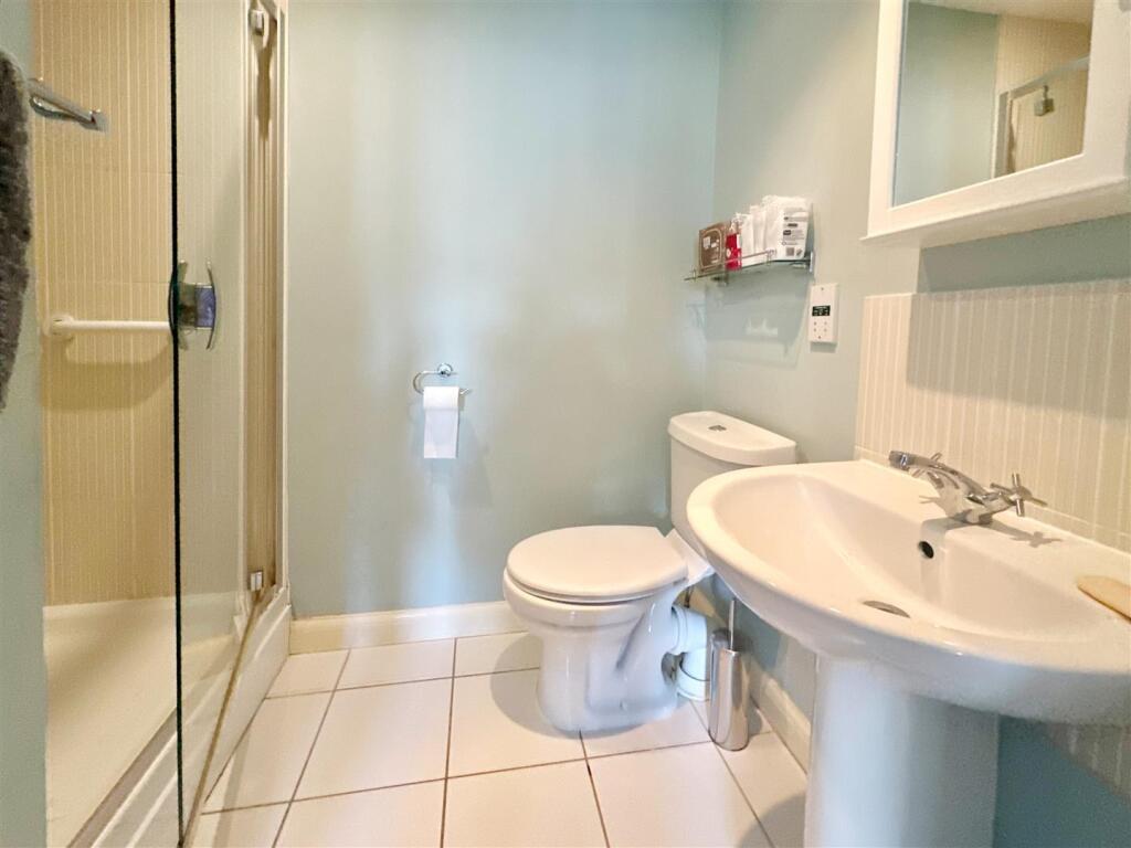 En Suite.jpg