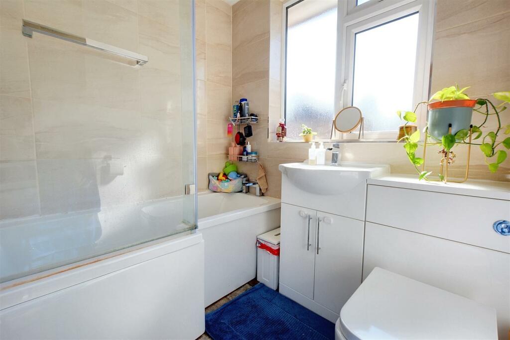 Bathroom.jpeg