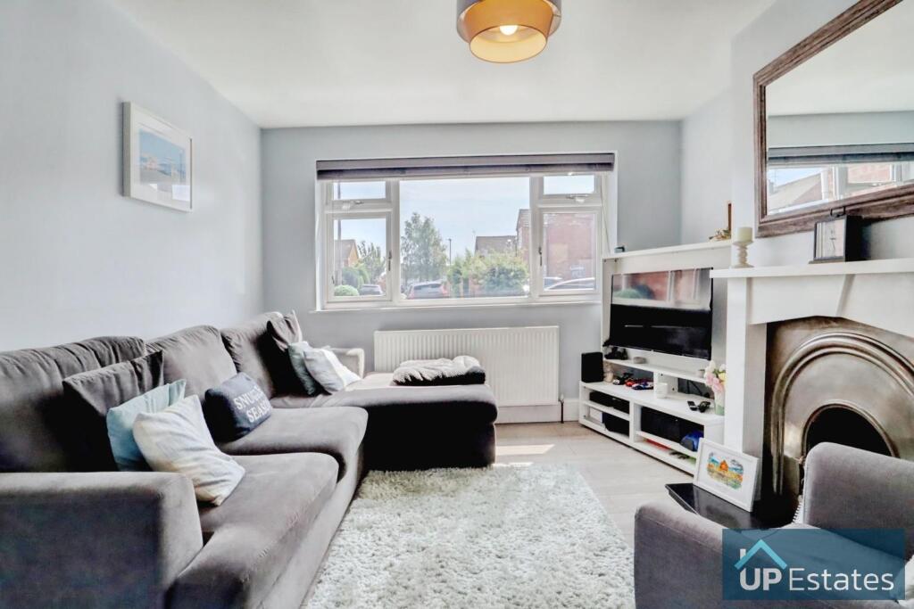 KITCHEN/DINER/LIVING