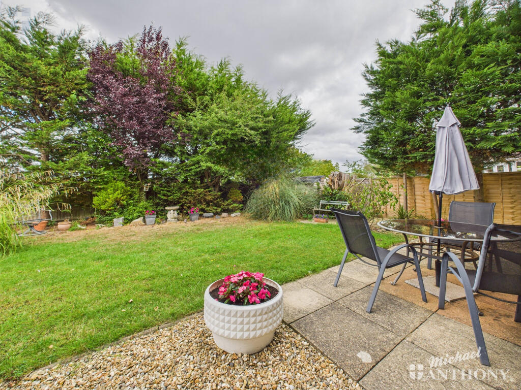 CAM03852G0-PR0377-STILL022