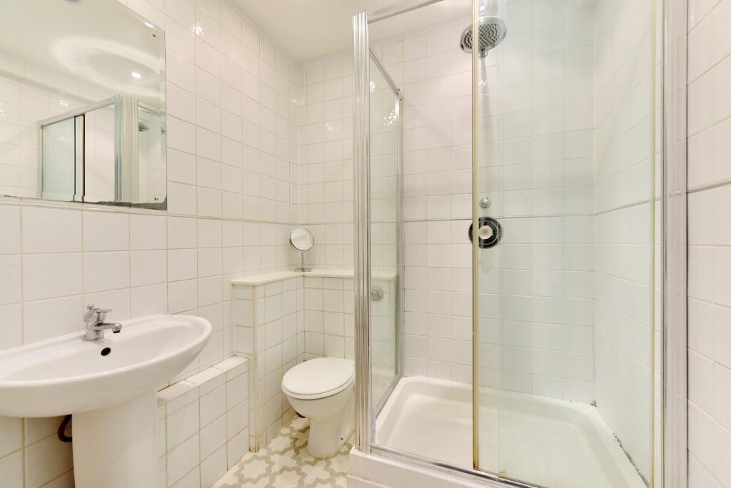 3, 15 Portman Square (1).JPG