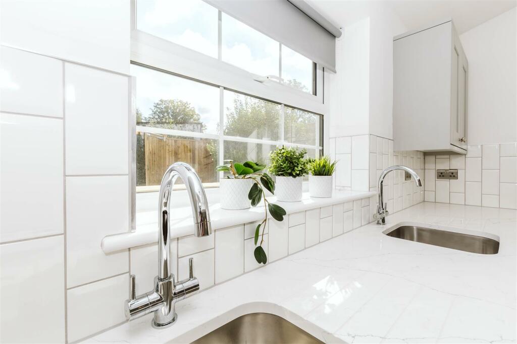 17 Crome Road, Lockleaze, Bristol, BS7 9YQ | Freeh