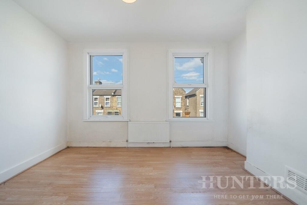 123 Poynton Road N17 9SJ-3.jpg