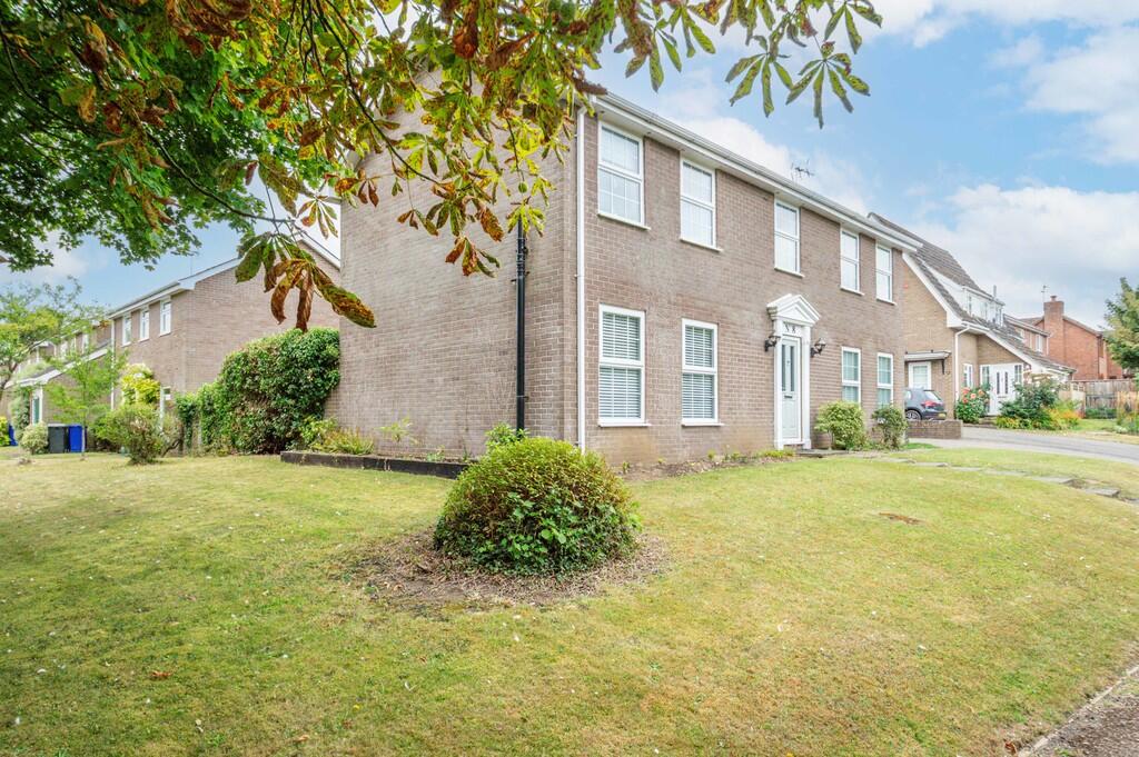 8 Higham Road, Ga...