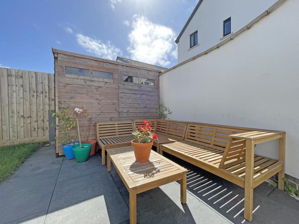 Haycroft Mews 21 - Rear Patio.jpg