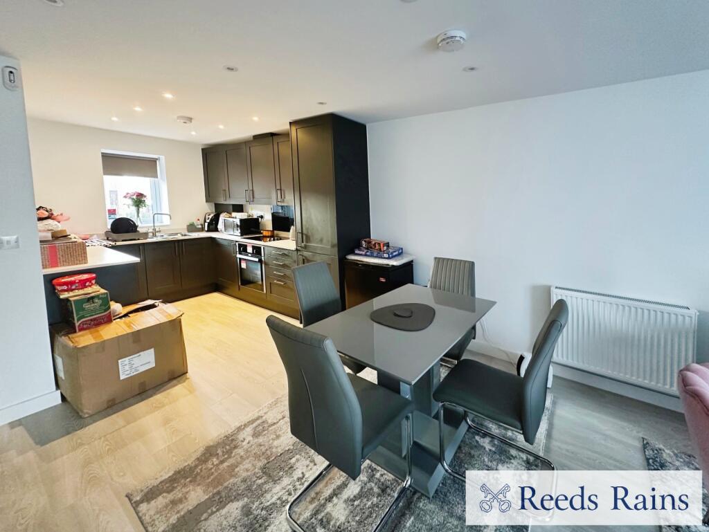 Kitchen/Dining Area
