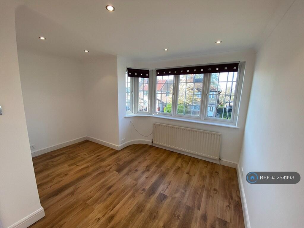 Double Bedroom 