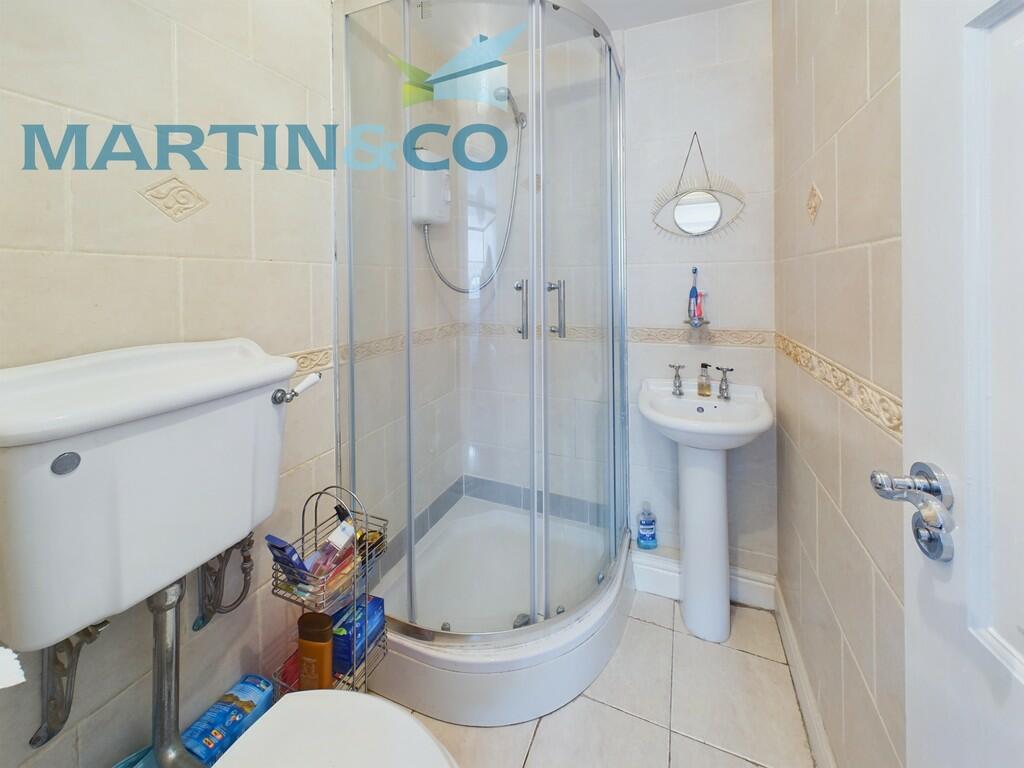 CAM01870G0-PR0143...