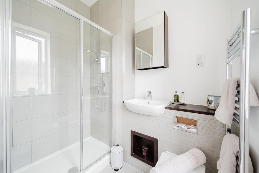 Ensuite