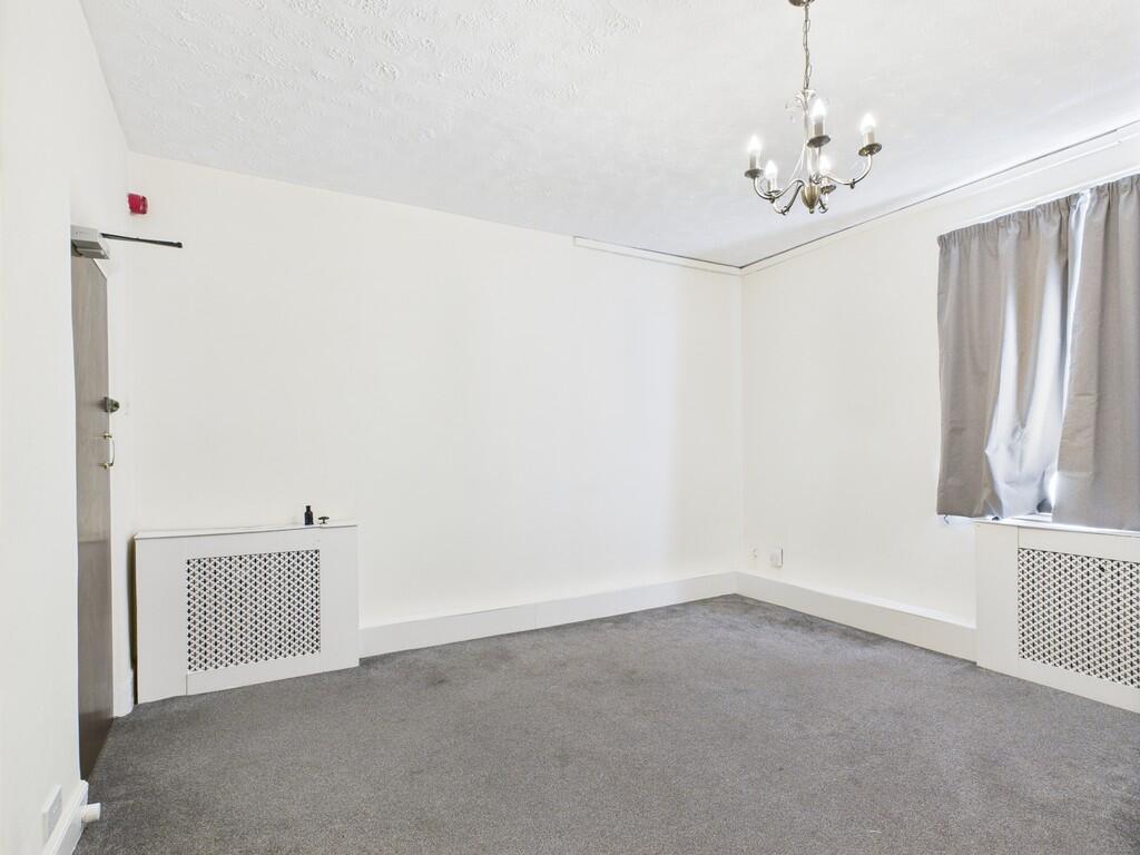 CAM03582G0-PR0121...