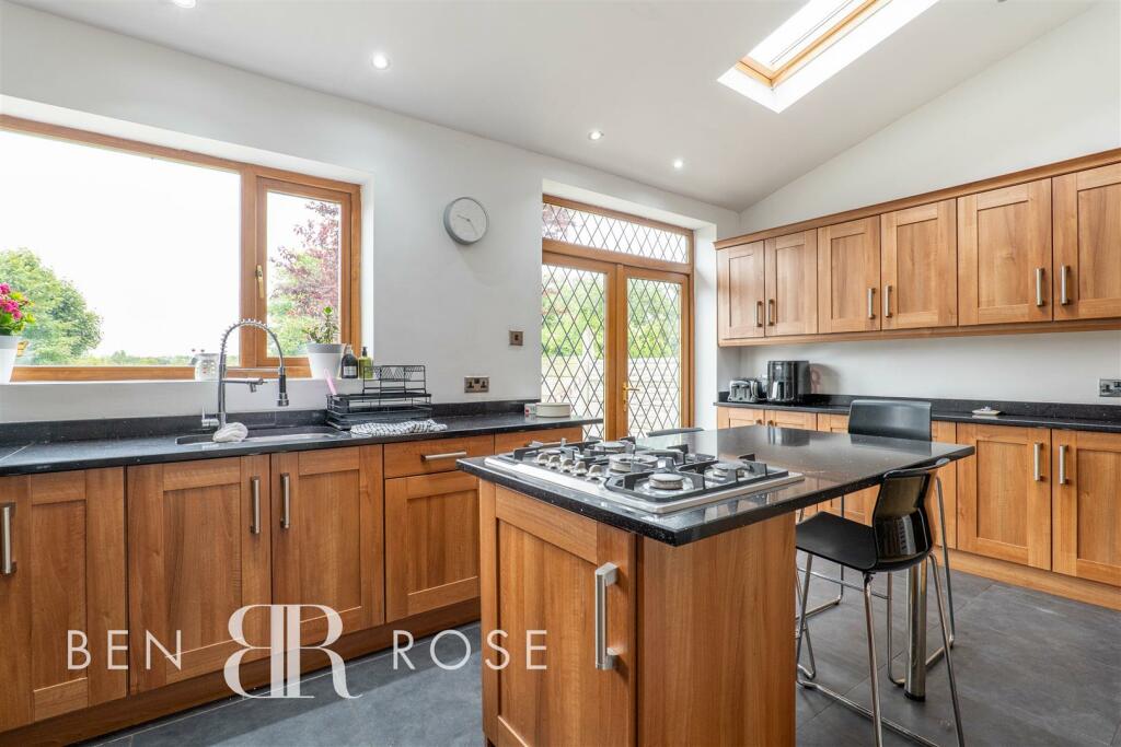 Kitchen/Breakfast Room