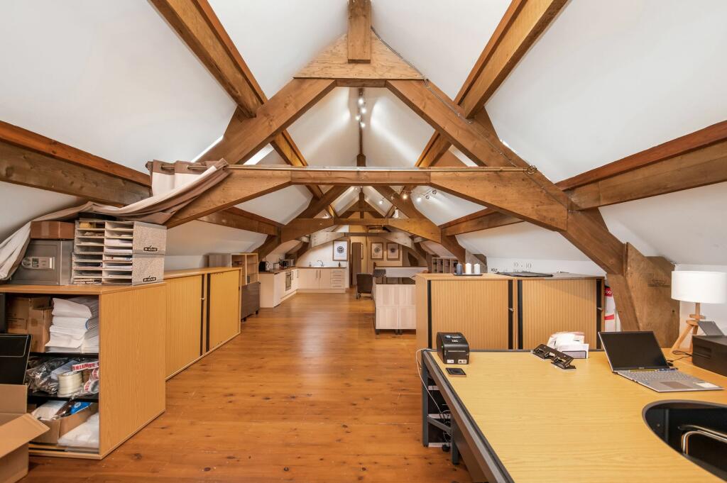 Studio barn