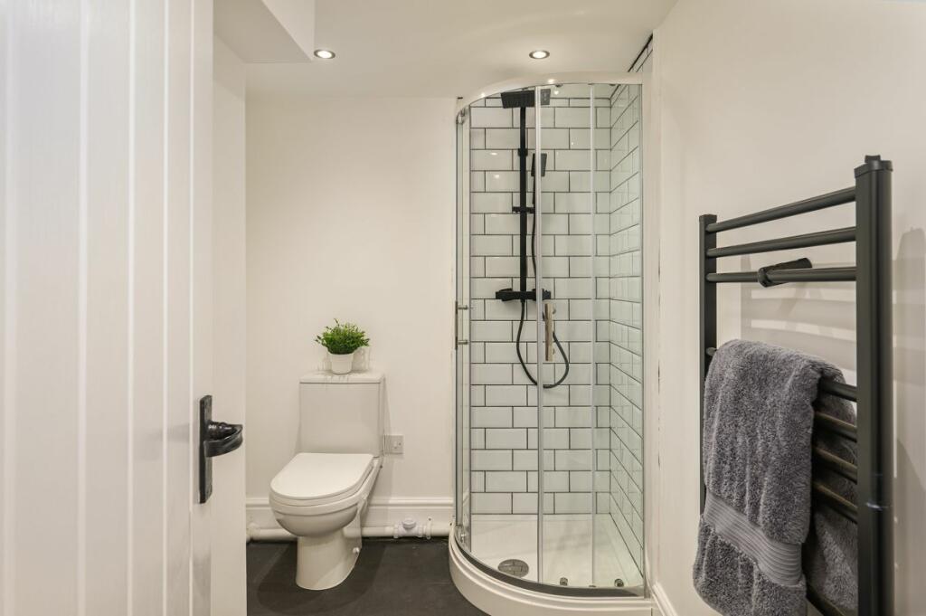 Ensuite- basement