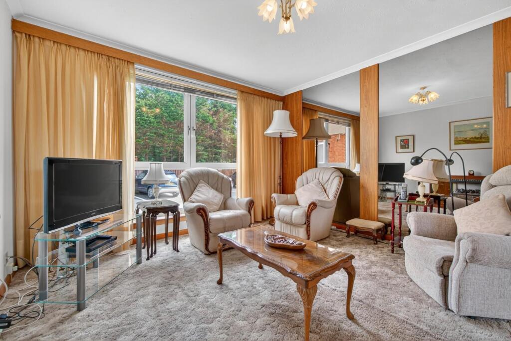 2 fernside, brisbane street, largs _08.jpg