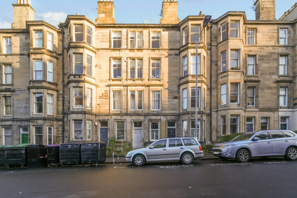 3F2, 9 Brunton Terrace, Edinburgh, EH7 5EH