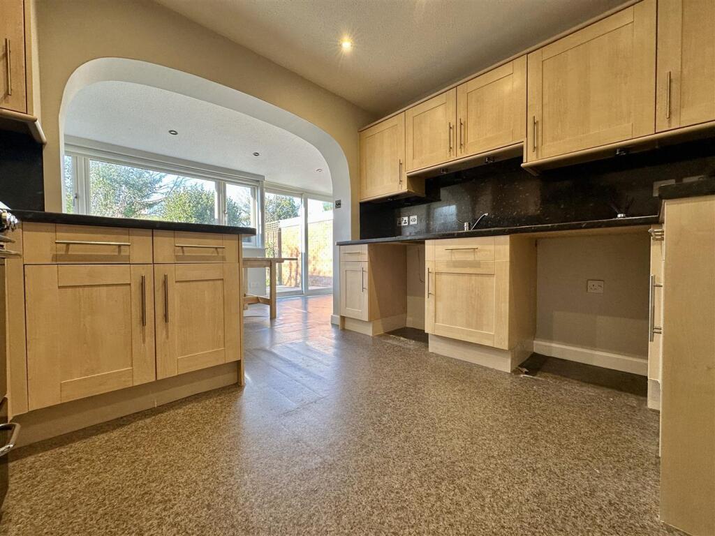Kitchen/Diner/Family Room