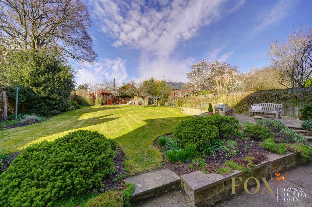 2 St Catherins Hill (35).jpg