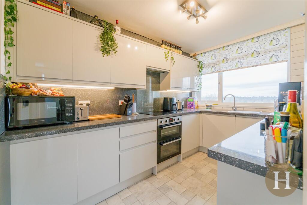 Hadleigh Estate Agents-10.jpg