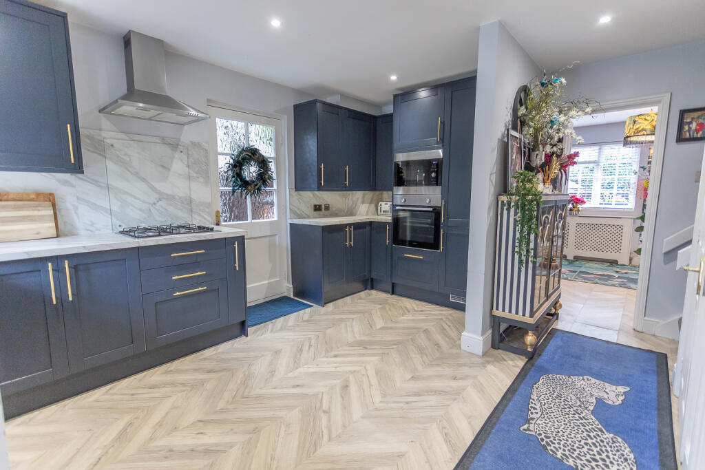 Re-fitted Kitchen/breakfast Room