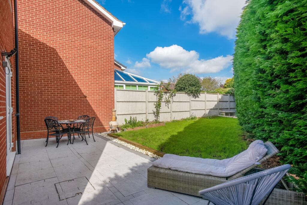 51 St. Andrews Crescent-10