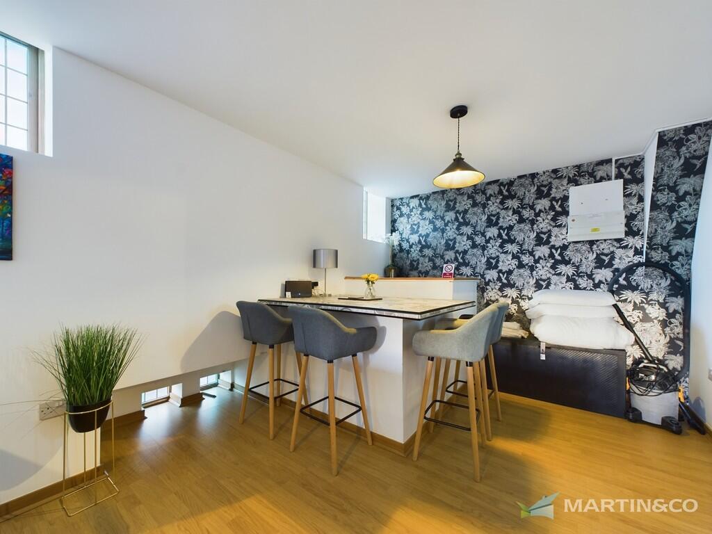 CAM02318G0-PR0387...