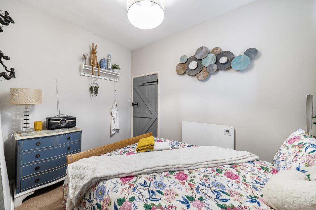 1383118-30-69413d0c69a40