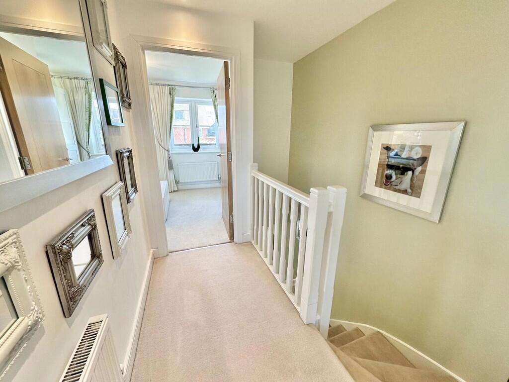 IMG-20250917-WA00...