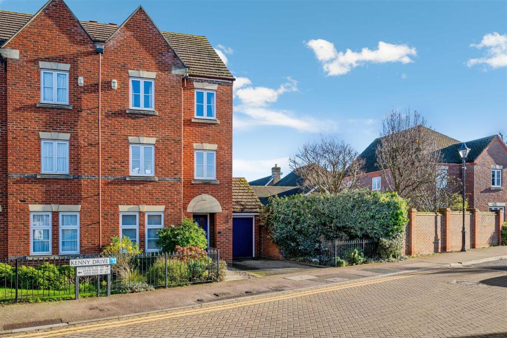 KENNEY DRIVE,  (28 FROM 47)-47.jpg