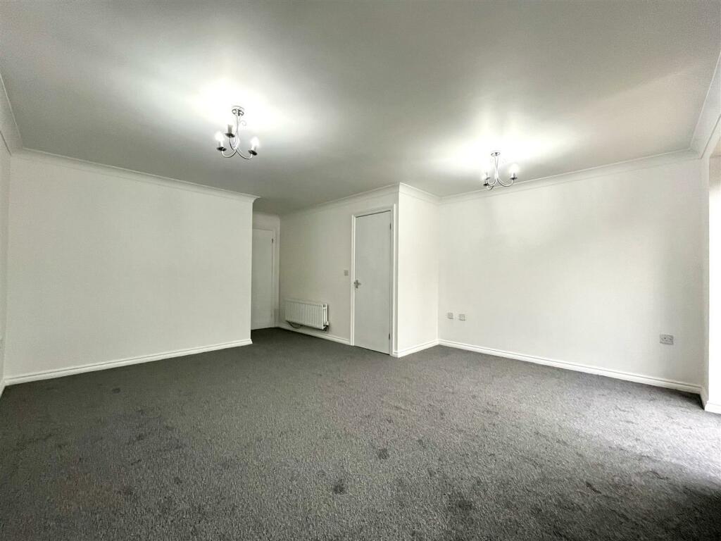 Living / Dining Area Aspect 3