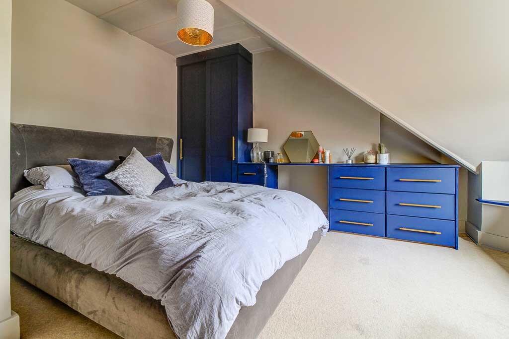 6 Stephen's Rd72-...