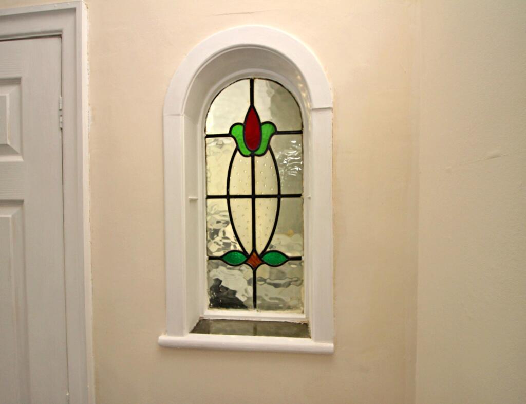 Feature Internal Window