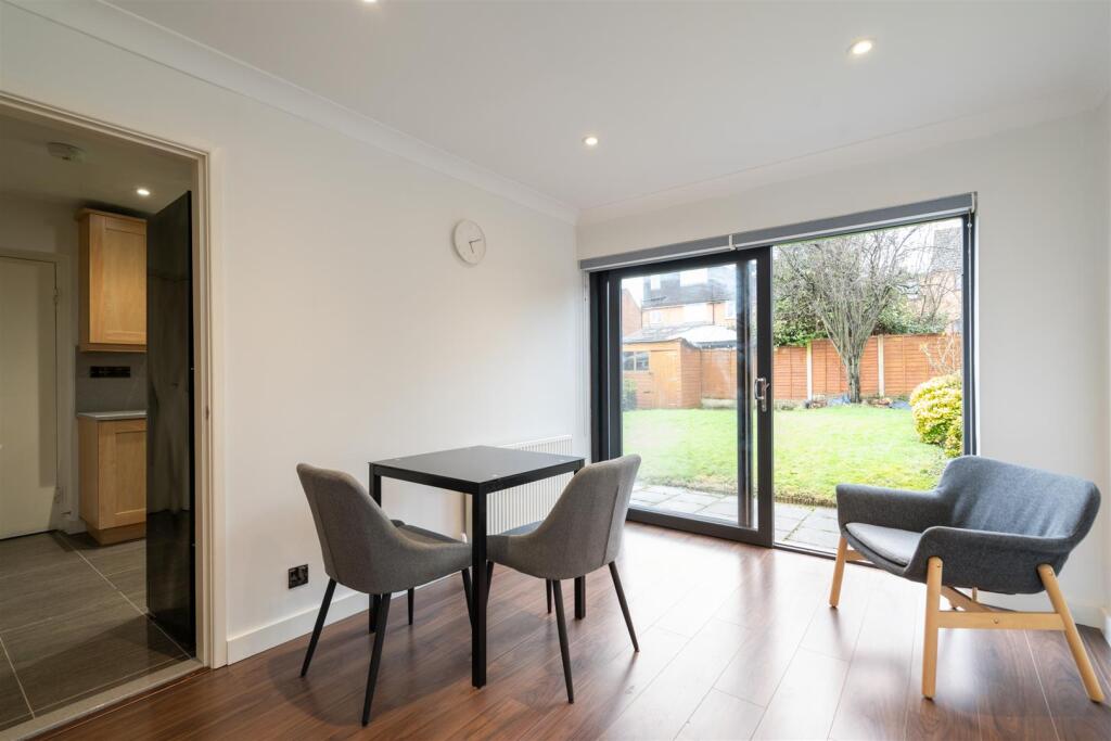 23 Lammas Close_15.jpg