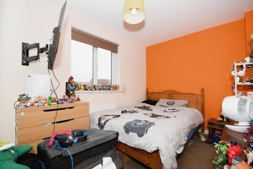 BEDROOM 2.jpg
