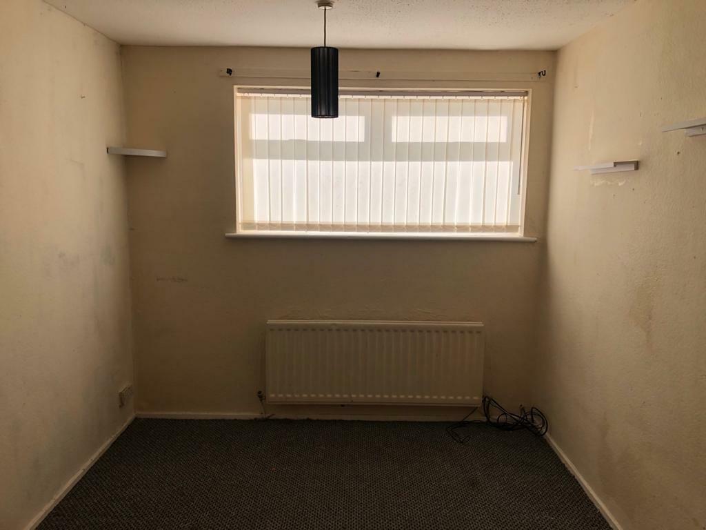 Second bedroom.jpg