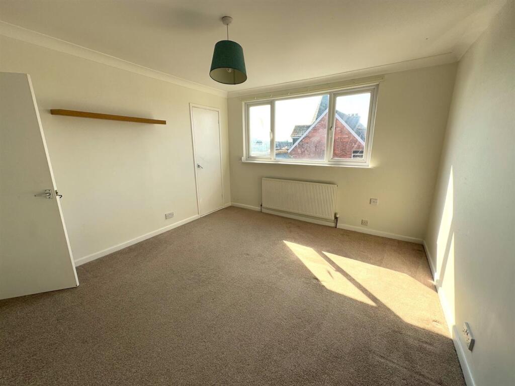 BEDROOM ONE PIC 2.jpg