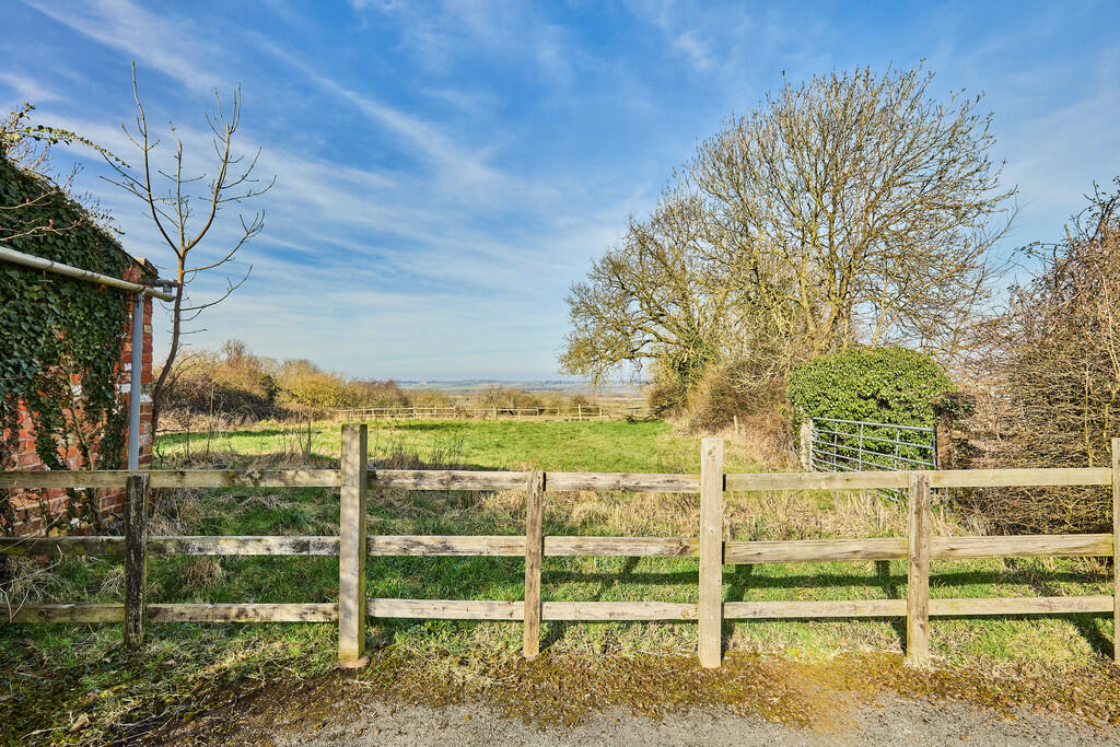 Edward Knight 202...