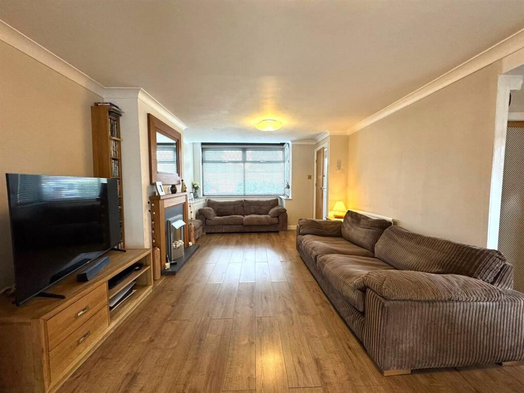 PHOTO-2025-08-21-07-09-28 1.jpg