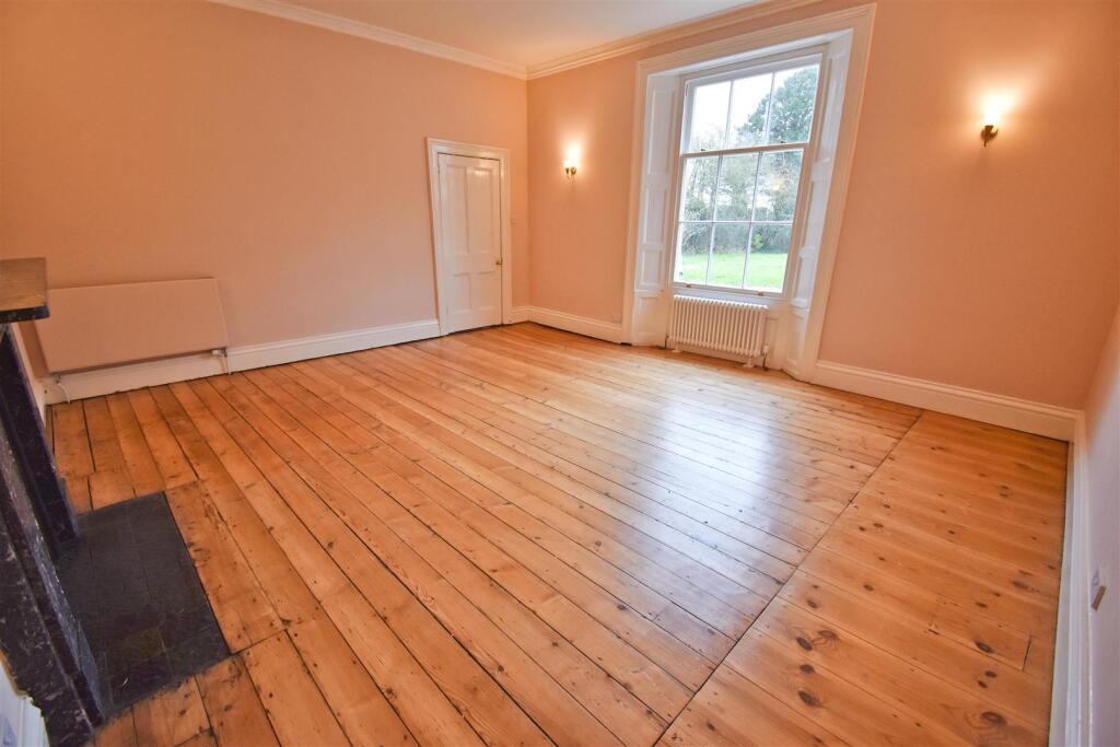 Reception Room 1.1.jpg