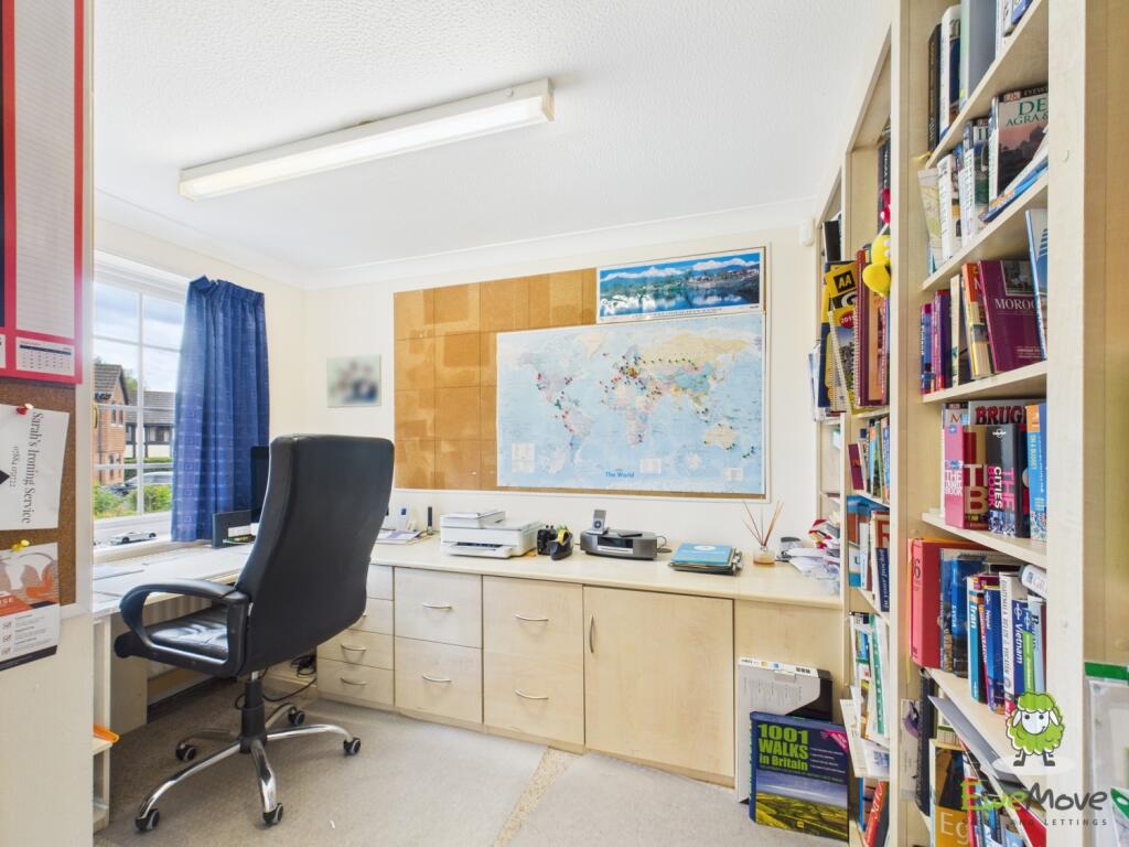 CAM03778G0-PR0261-STILL026