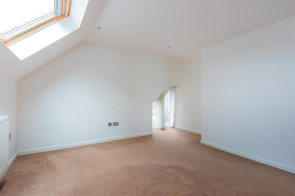 Amberley House 6-6.jpg