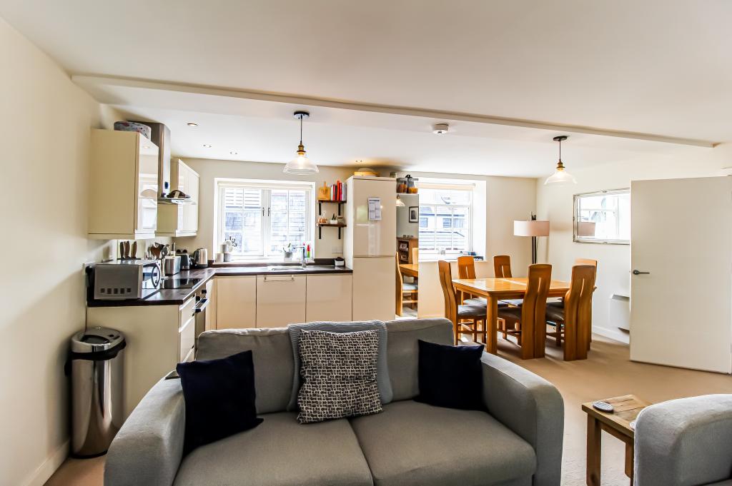 Kitchen &amp; Dining are