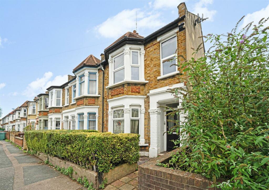 Lea Hall Road, E10