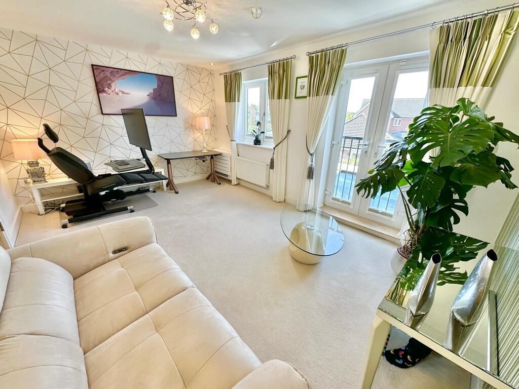 IMG-20250917-WA00...