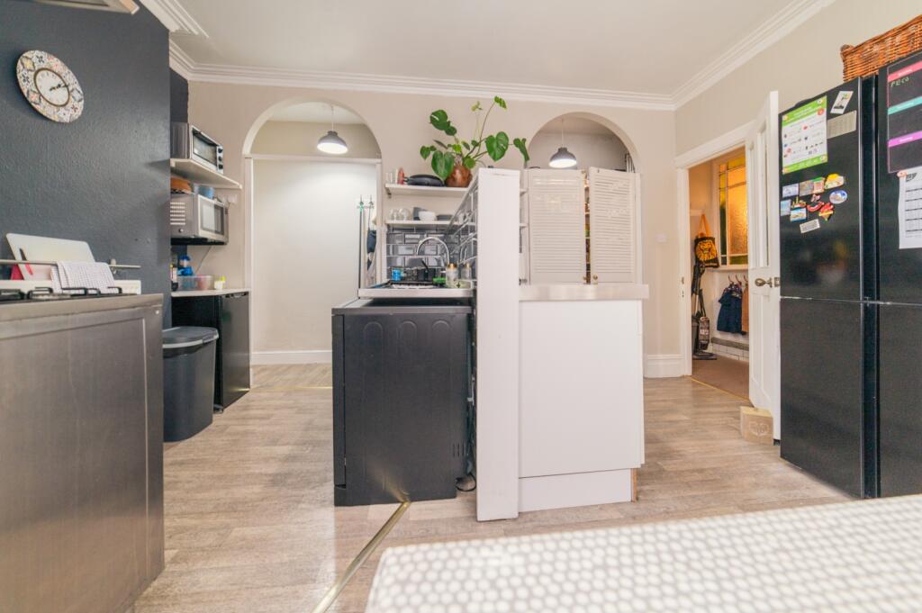 Call 02920 454555 to secure your viewing_15