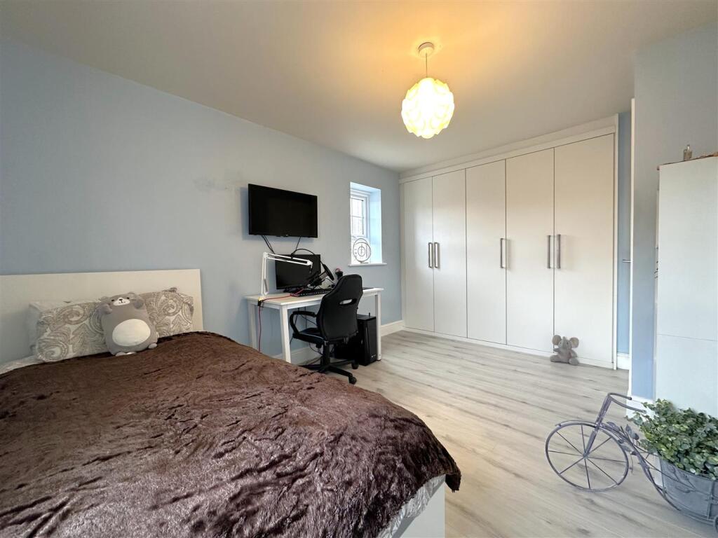 Second Bedroom With Fitted Wardrobes 218
