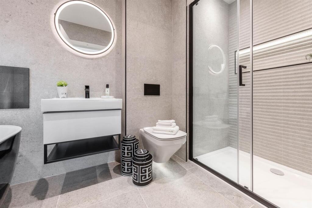 Ensuite
