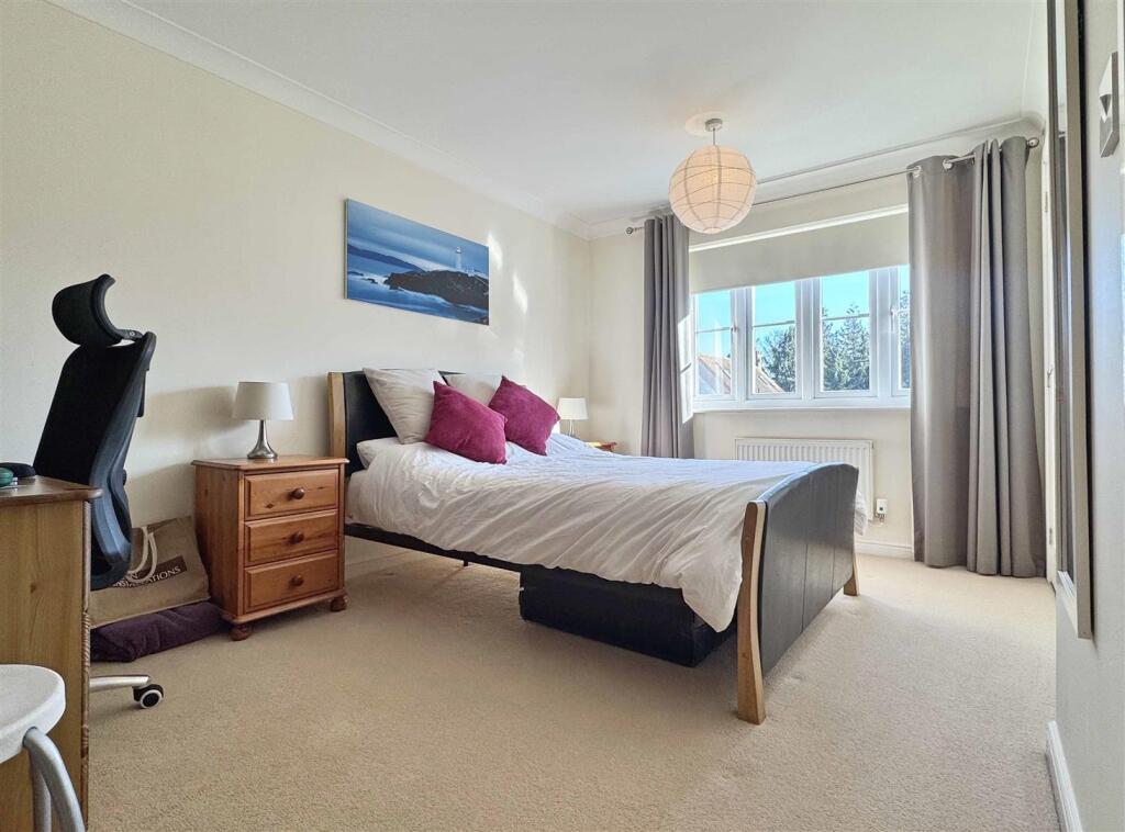 Bedroom 2.jpg