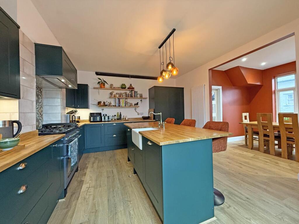 Cresthill Road 6 - Kitchen Front.jpg