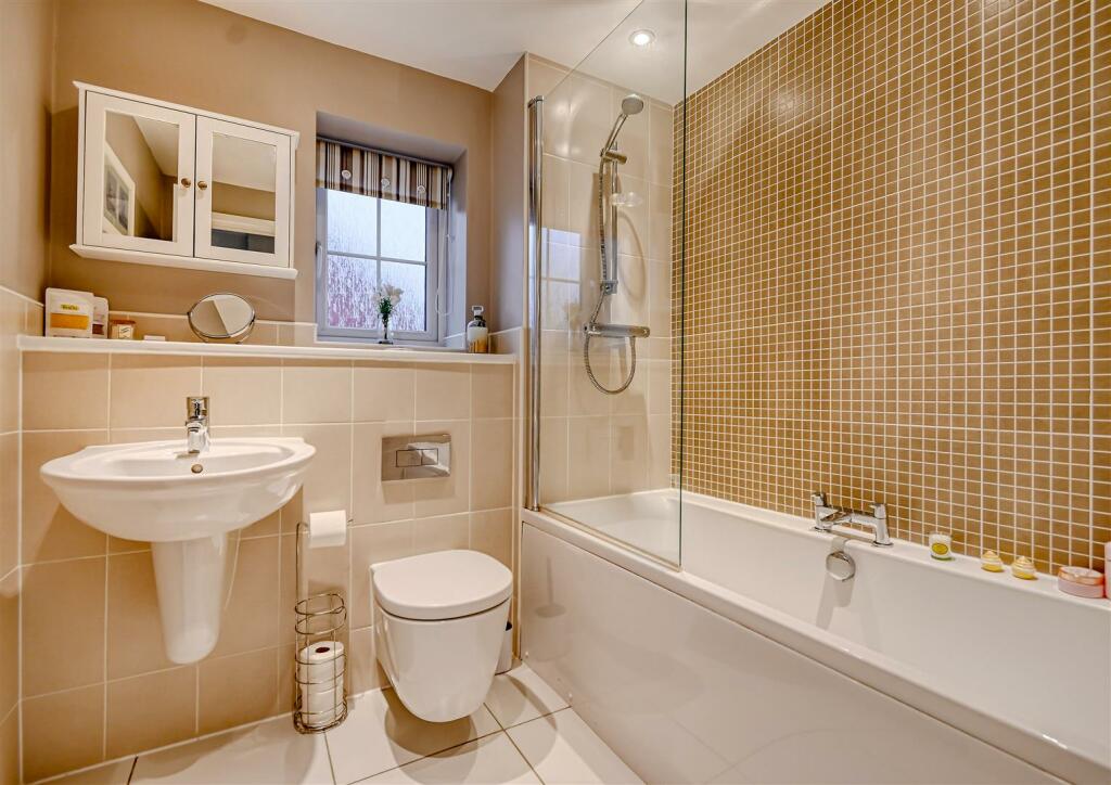 18 Hodgson Road-19.jpg